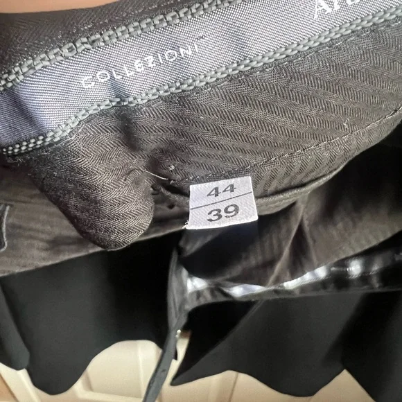 Armani Collezioni Men’s Black Big & Tall suit in excellent condition size 44L. - Picture 10 of 14